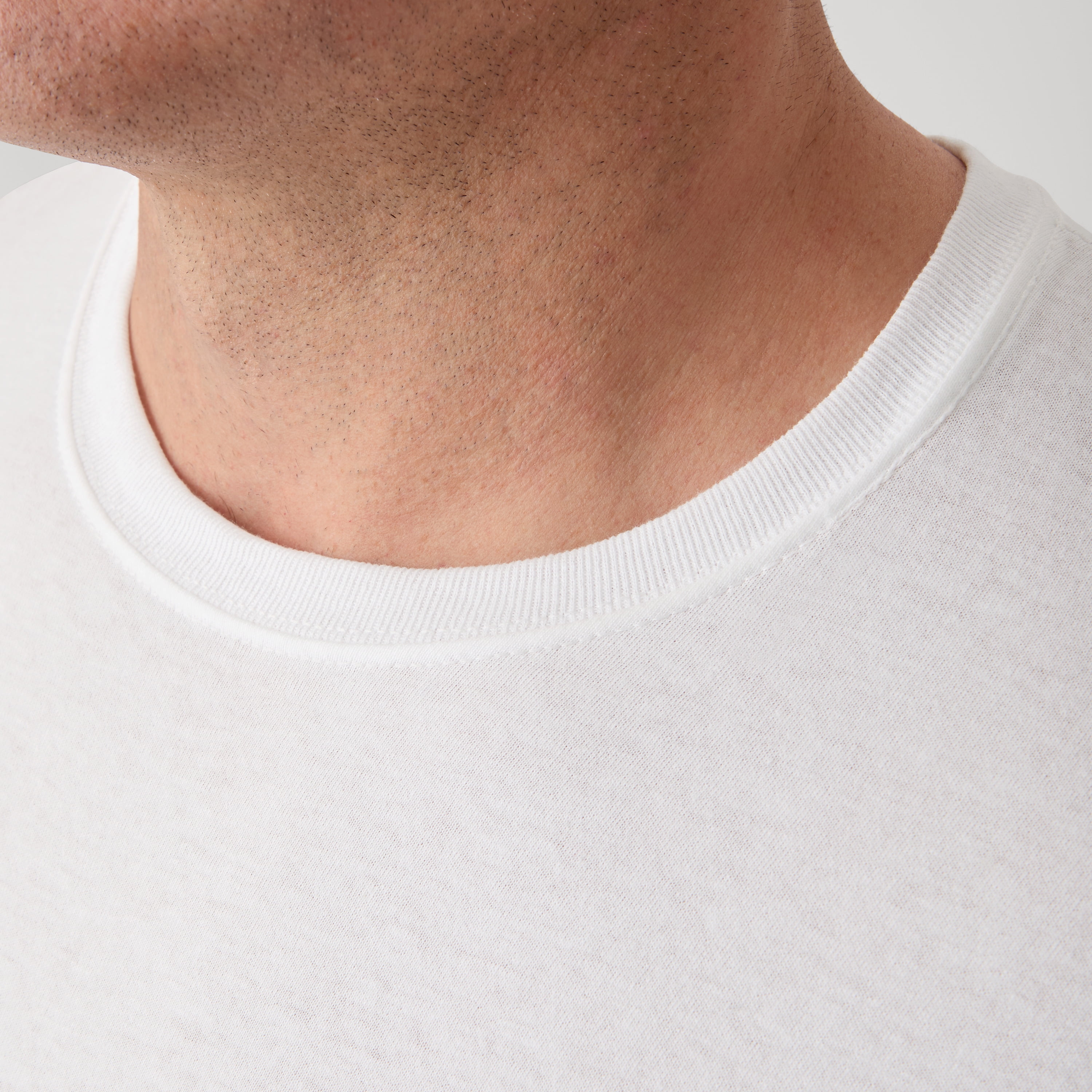 Hanes Men's Crewneck Undershirt Moisture-Wicking T-Shirt (White, L, 3 Pack) k4k4g